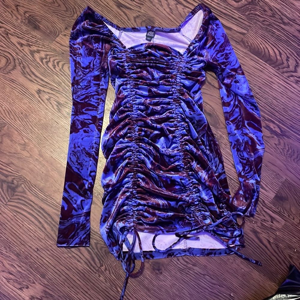 long sleeve marble velvet ruched dress